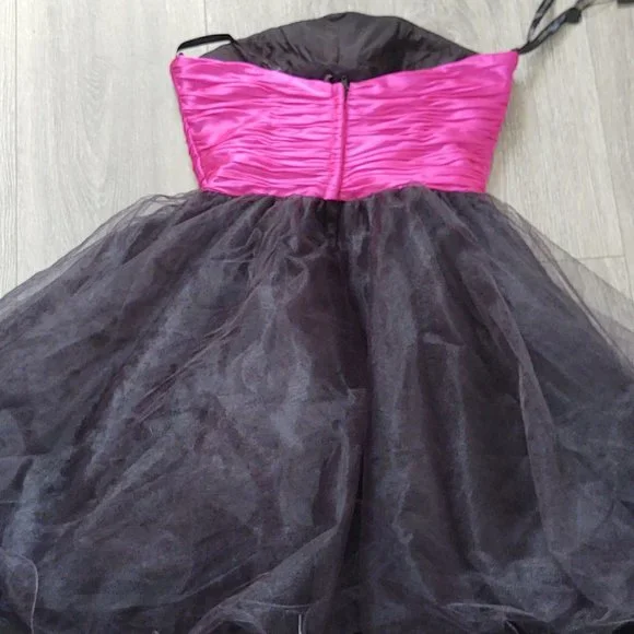 Final Chance Sale Sherri Hill Beaded Strapless Black Fuchia Tulle Dress - Picture 3 of 15